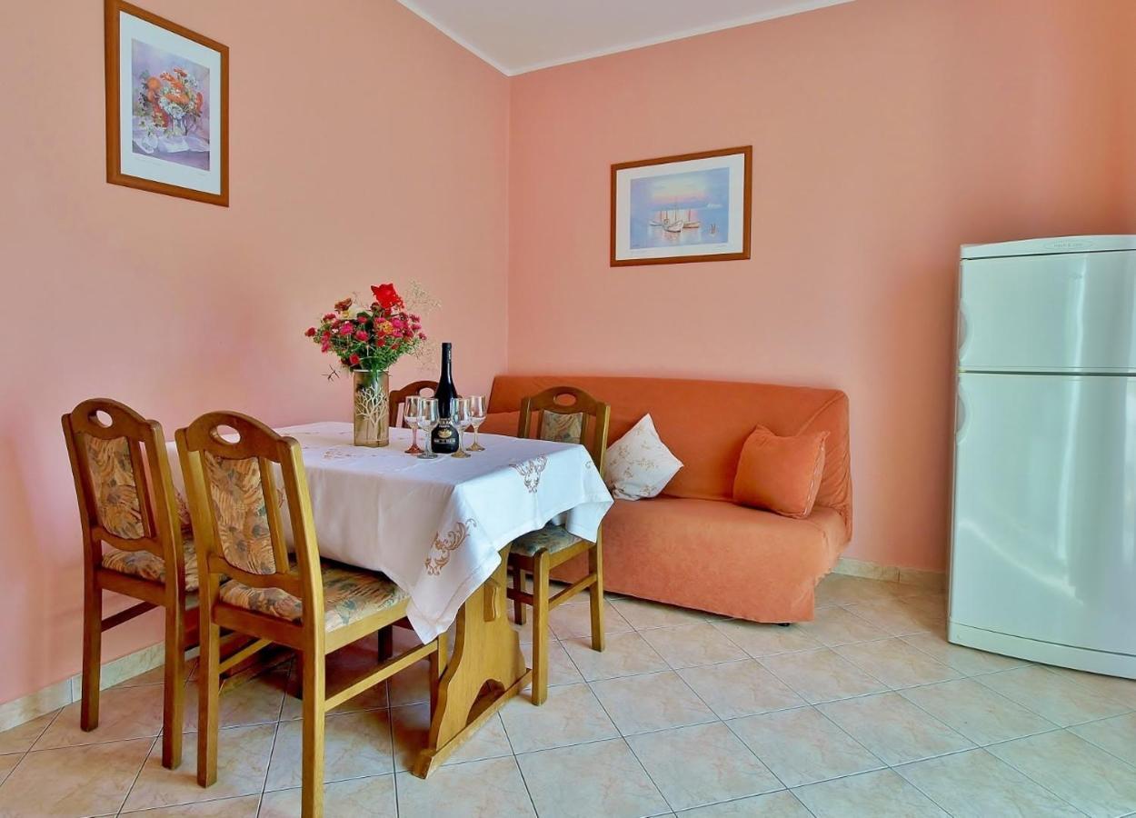 Apartments By The Sea Supetarska Draga - Donja, Rab - 4954 Zewnętrze zdjęcie